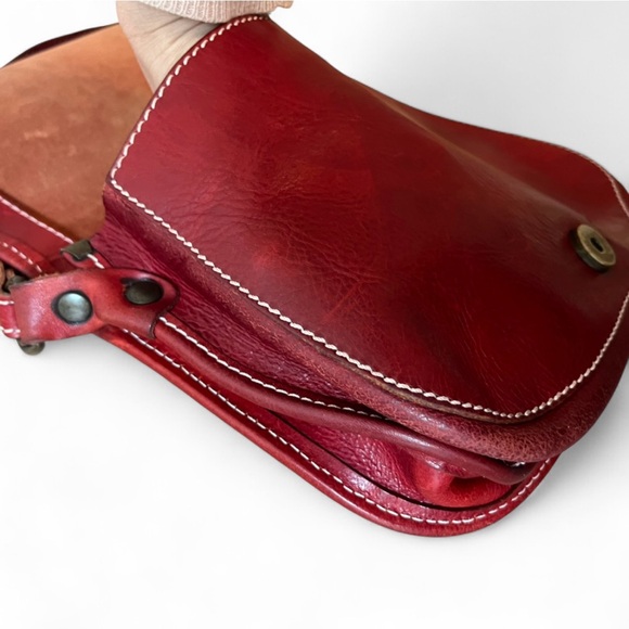 🇮🇹 I Medici Firenze Italian Leather Saddle Bag Crossbody Classic Minimalist - Picture 7 of 17